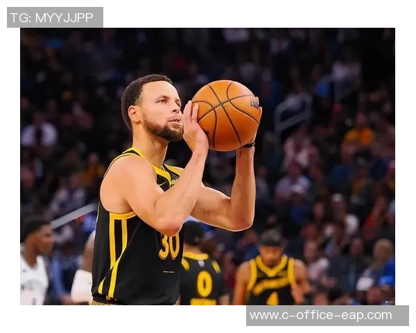 库里在三分大赛中展现绝技决赛连中20球创造历史新纪录