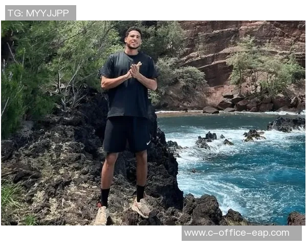 德文布克的崛起之路：从新秀到NBA超级明星的蜕变历程